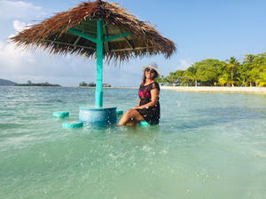 Meet your Posher, Cecilia